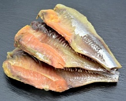 Тарань тушка чищеная с икрой в/у